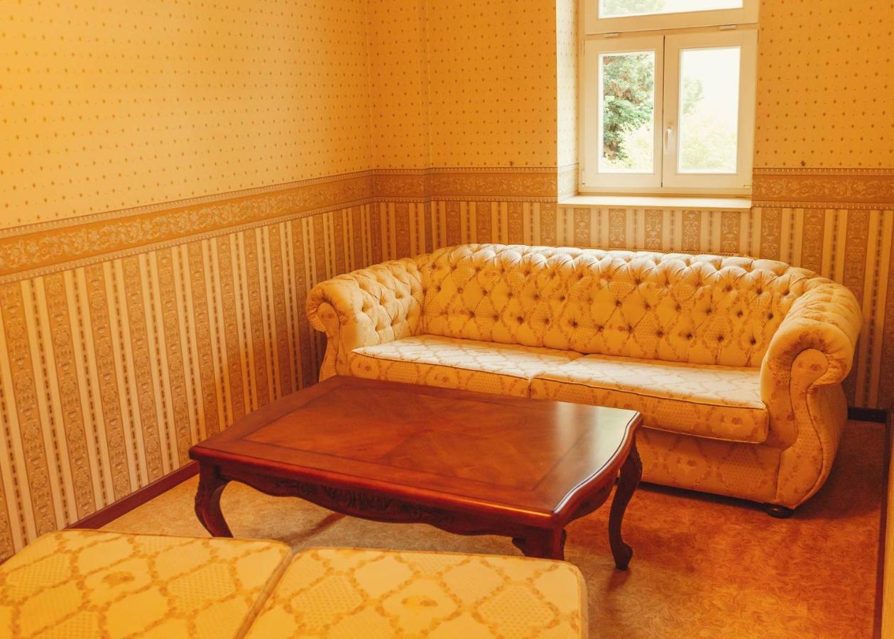 Hotel Memorial Terezín 外观 照片
